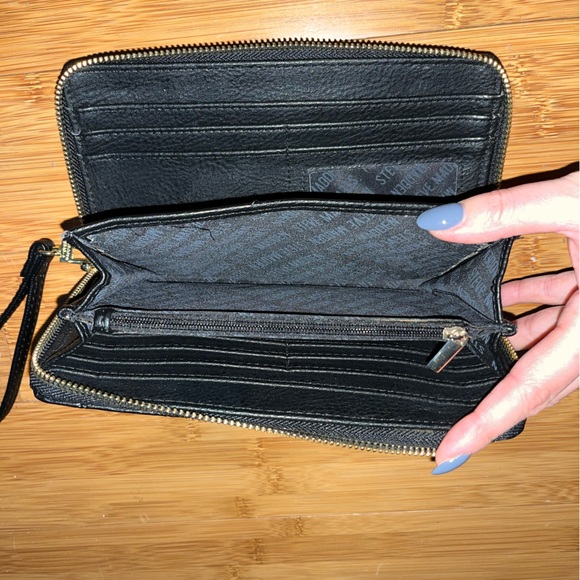 Steve Maddden Wristlet Wallet - Picture 4 of 6